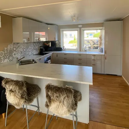 Holiday home Hus Med Opptil 7 Sengeplasser Time